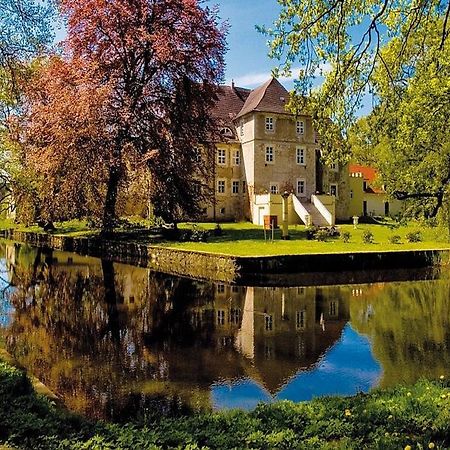 Hotel Wasserschloss Mellenthin Exteriör bild