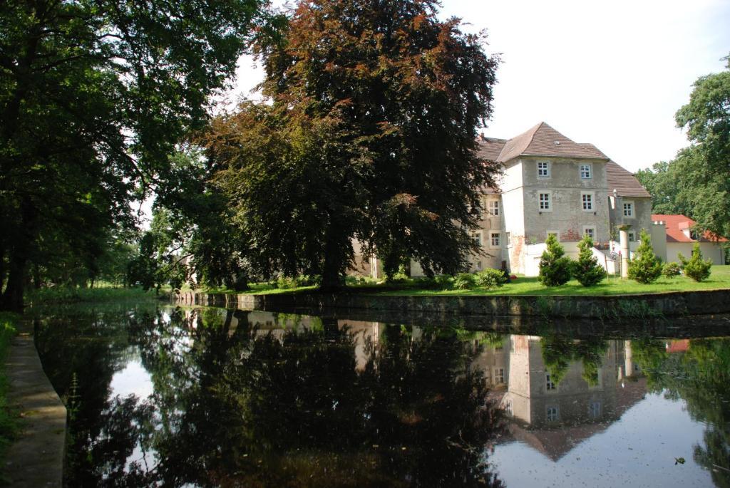 Hotel Wasserschloss Mellenthin Exteriör bild